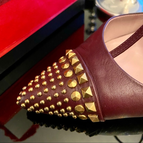 🎉HP🎉 AUTH GUCCI COLINE STUDDED T-STRAP PUMP - Picture 5 of 16